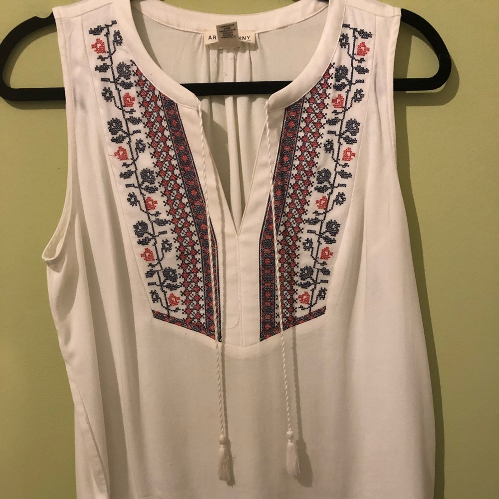Embroidered sleeveless blouse